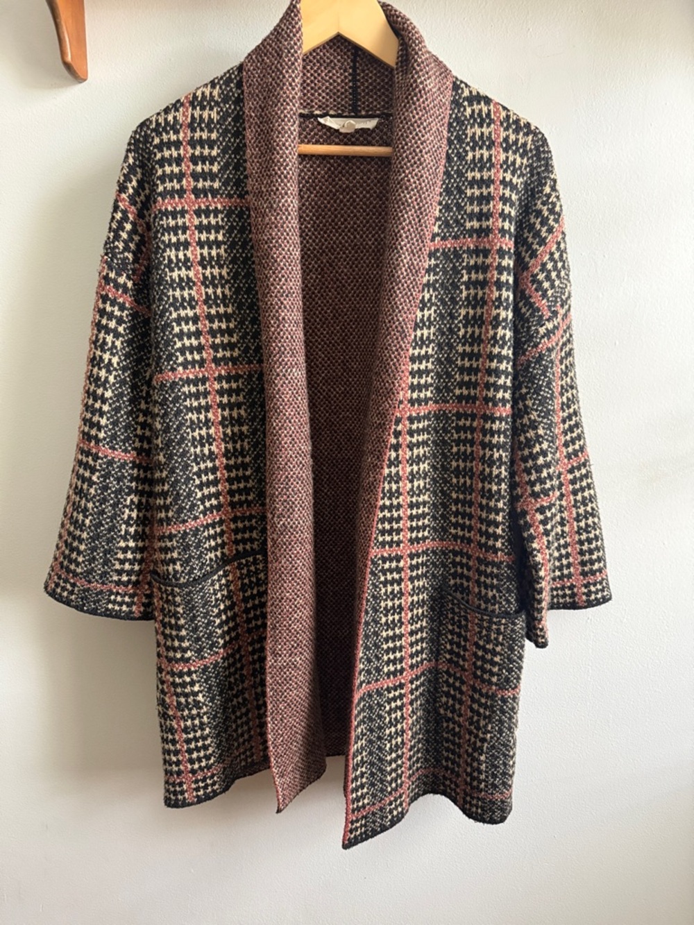 Houndstooth Plaid Cardigan/Wrap